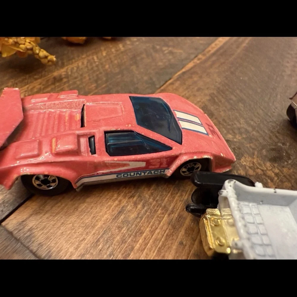 Vintage Hot Wheels Die Cast Car Lot & matchbox Car Toys Orginal Case 19 Cars 60s